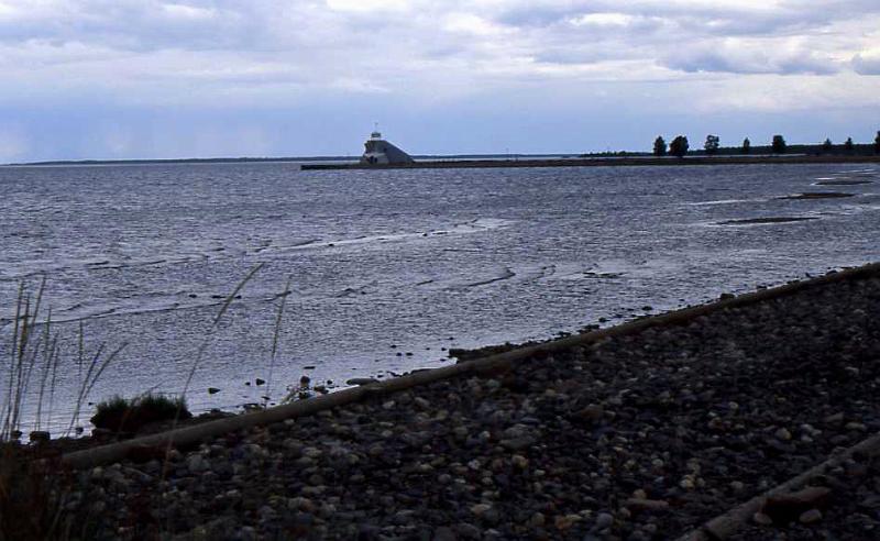 44-Oulu (spiaggia di Nallikari),15 giugno 2008.jpg